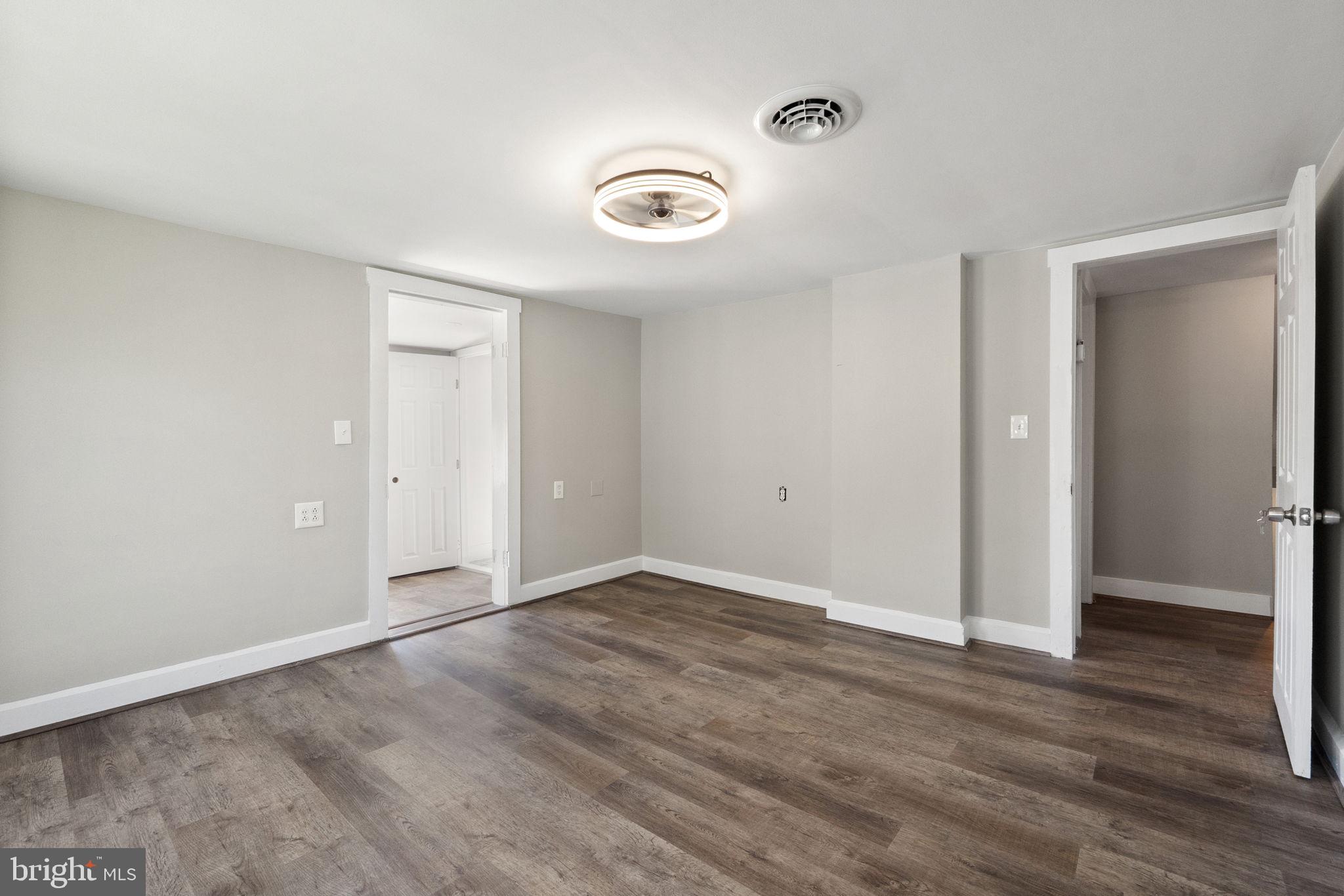 739 Berryville Ave
