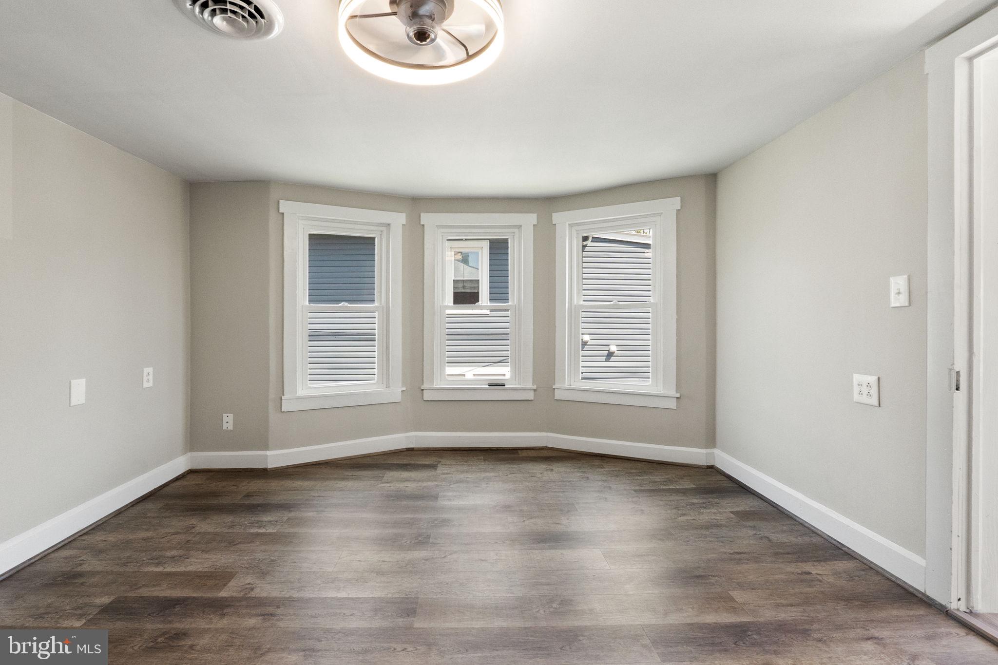 739 Berryville Ave