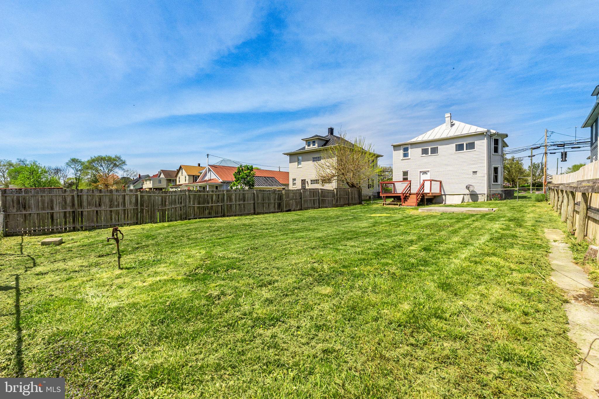 739 Berryville Ave