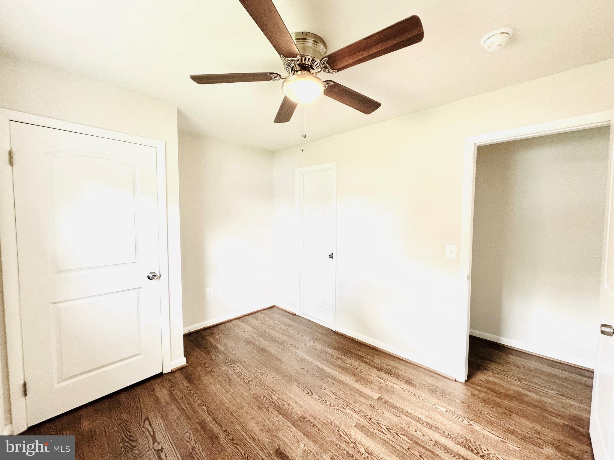 245 Elm St
