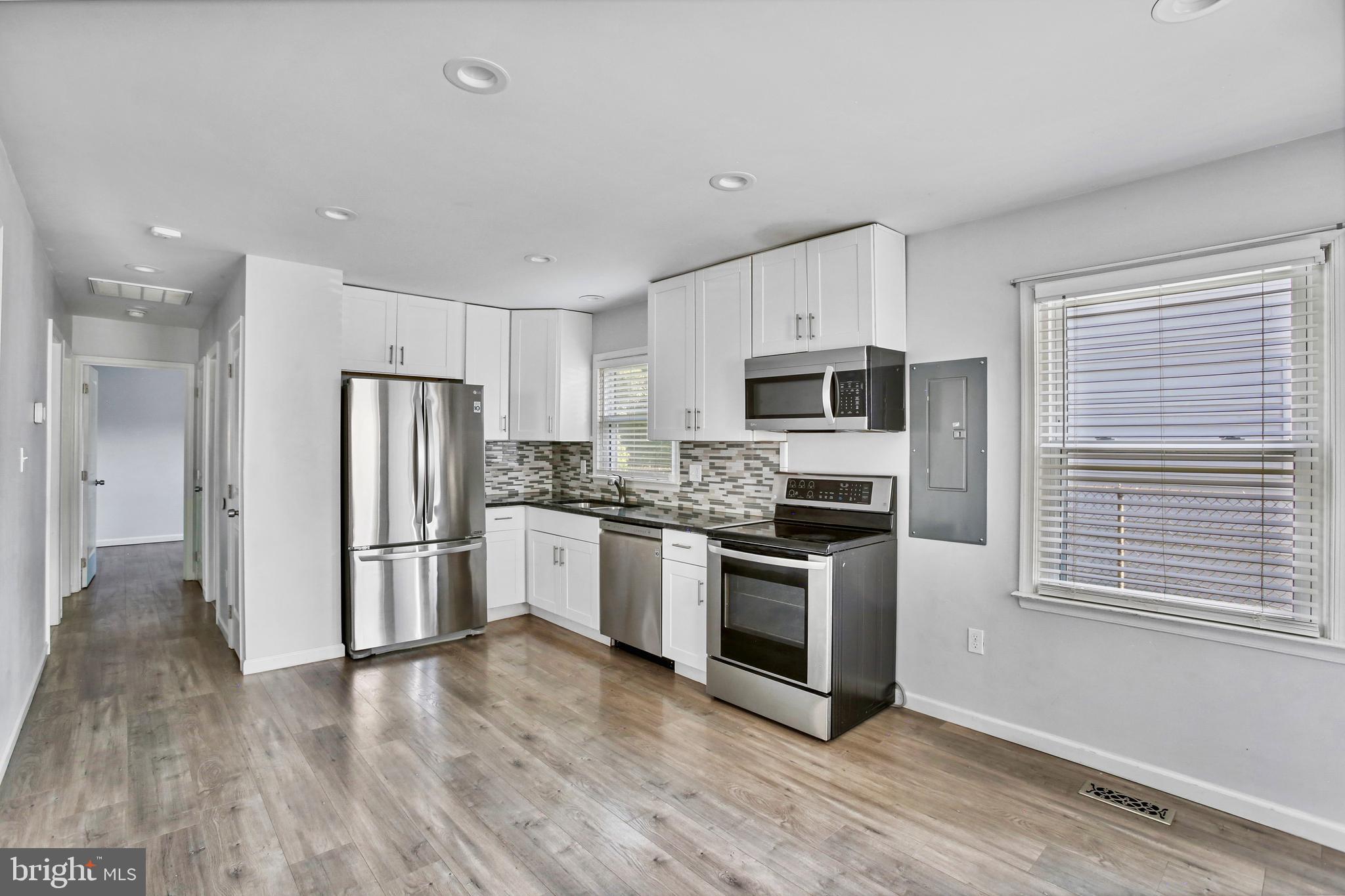 513 FREMONT ST