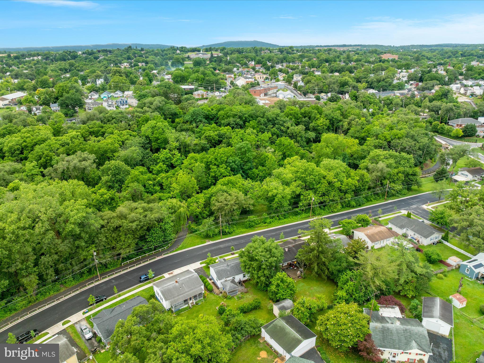 516 Hollingsworth Dr