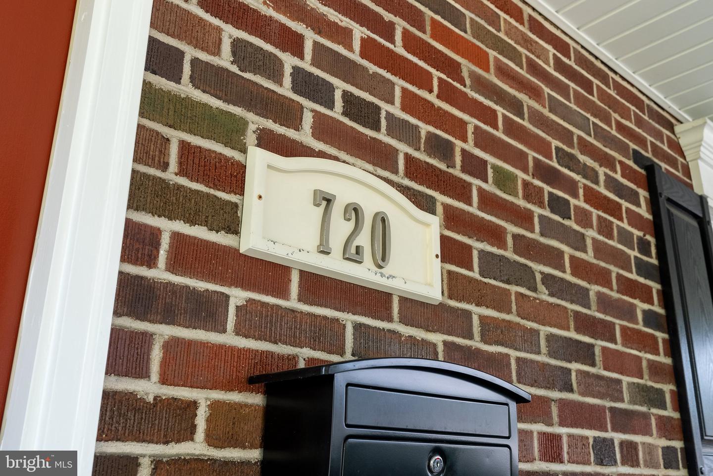 720 S Kent St