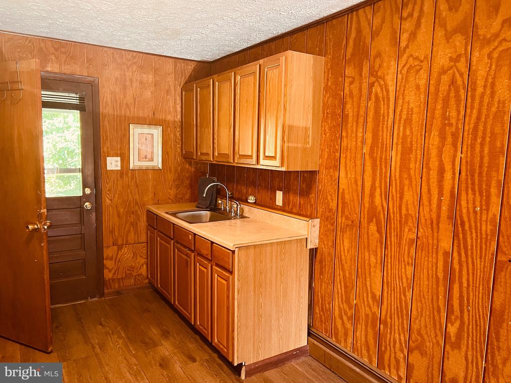 425 BEECHCROFT ROAD