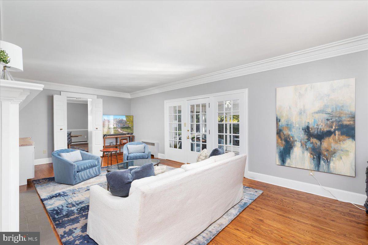 316 W WHITLOCK AVENUE