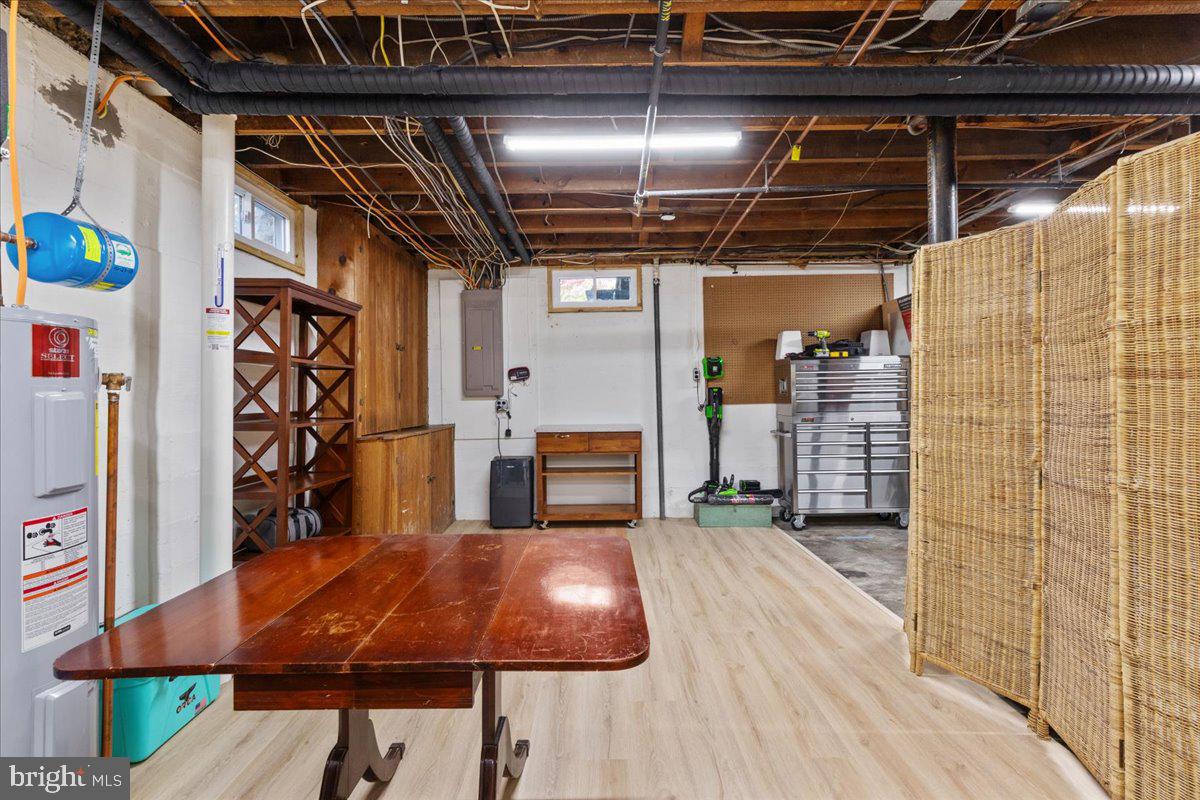 316 W WHITLOCK AVENUE