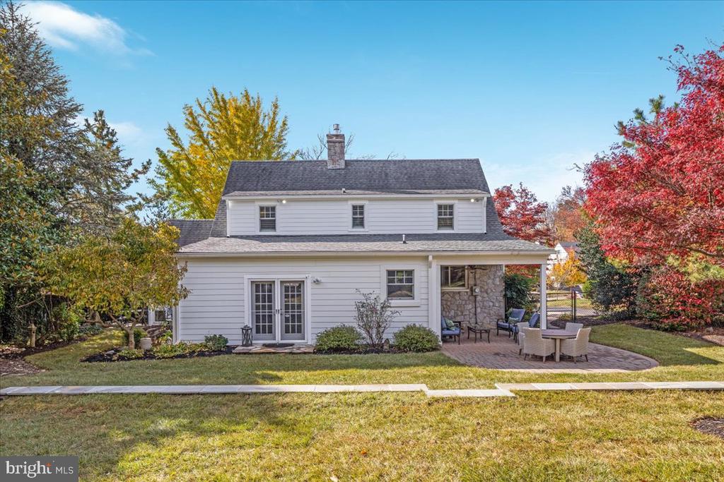 316 W WHITLOCK AVENUE
