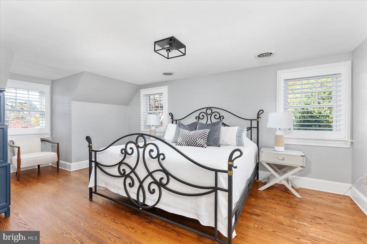 316 W WHITLOCK AVENUE