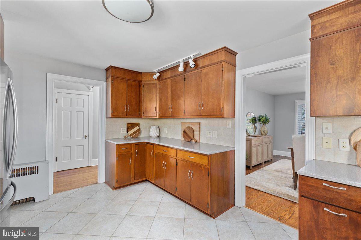 316 W WHITLOCK AVENUE