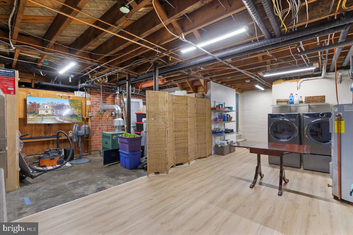 316 W WHITLOCK AVENUE