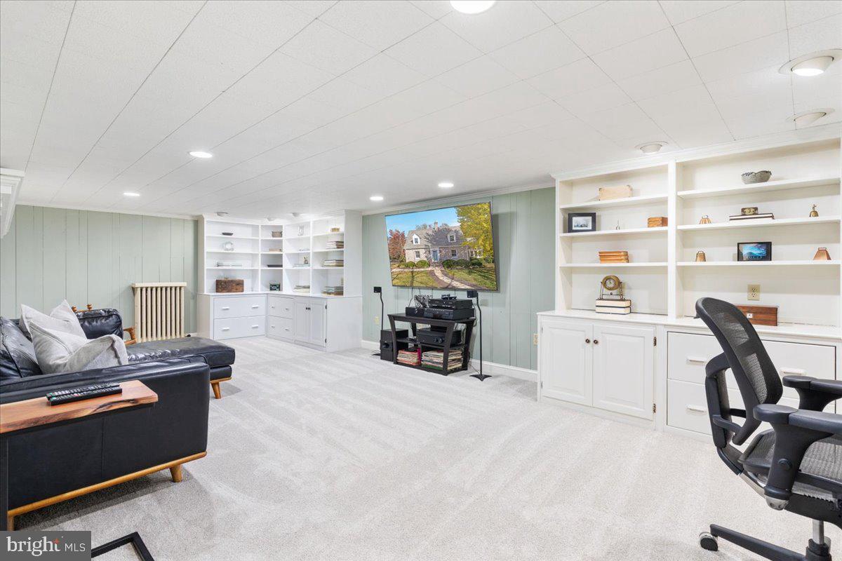 316 W WHITLOCK AVENUE