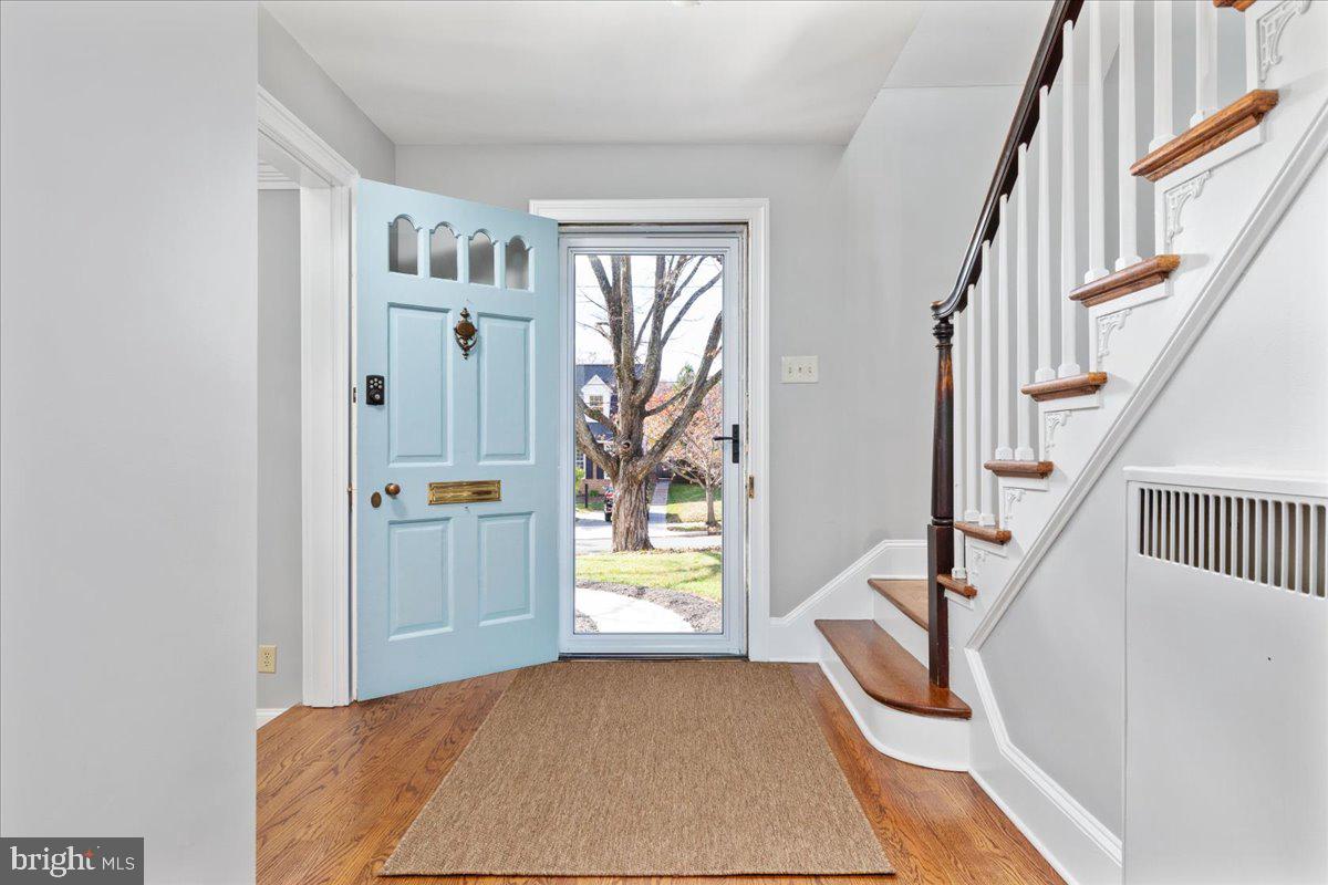 316 W WHITLOCK AVENUE