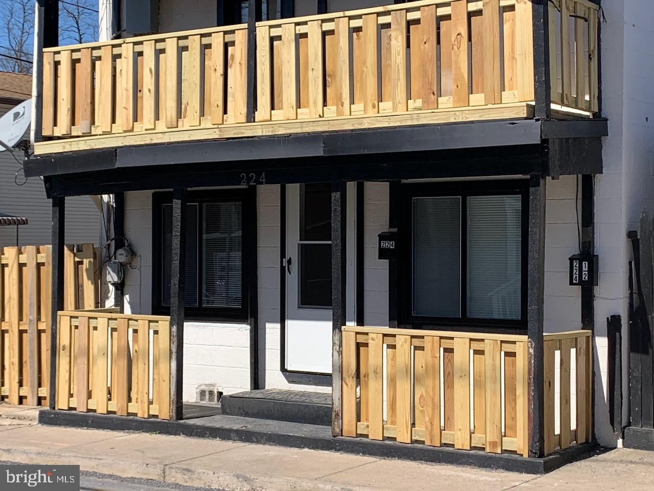 224 1/2 KERN STREET 224 1/2