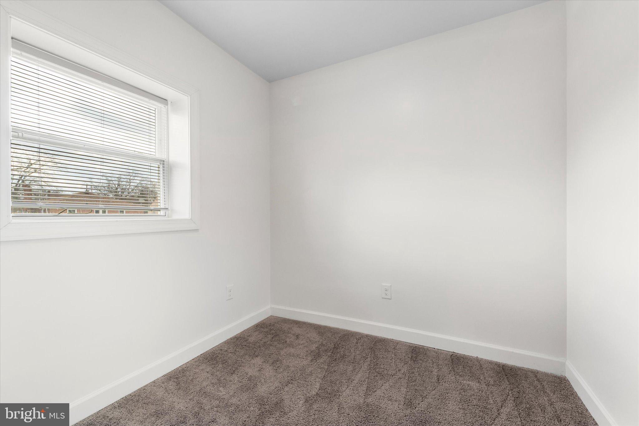 743 BERRYVILLE AVENUE