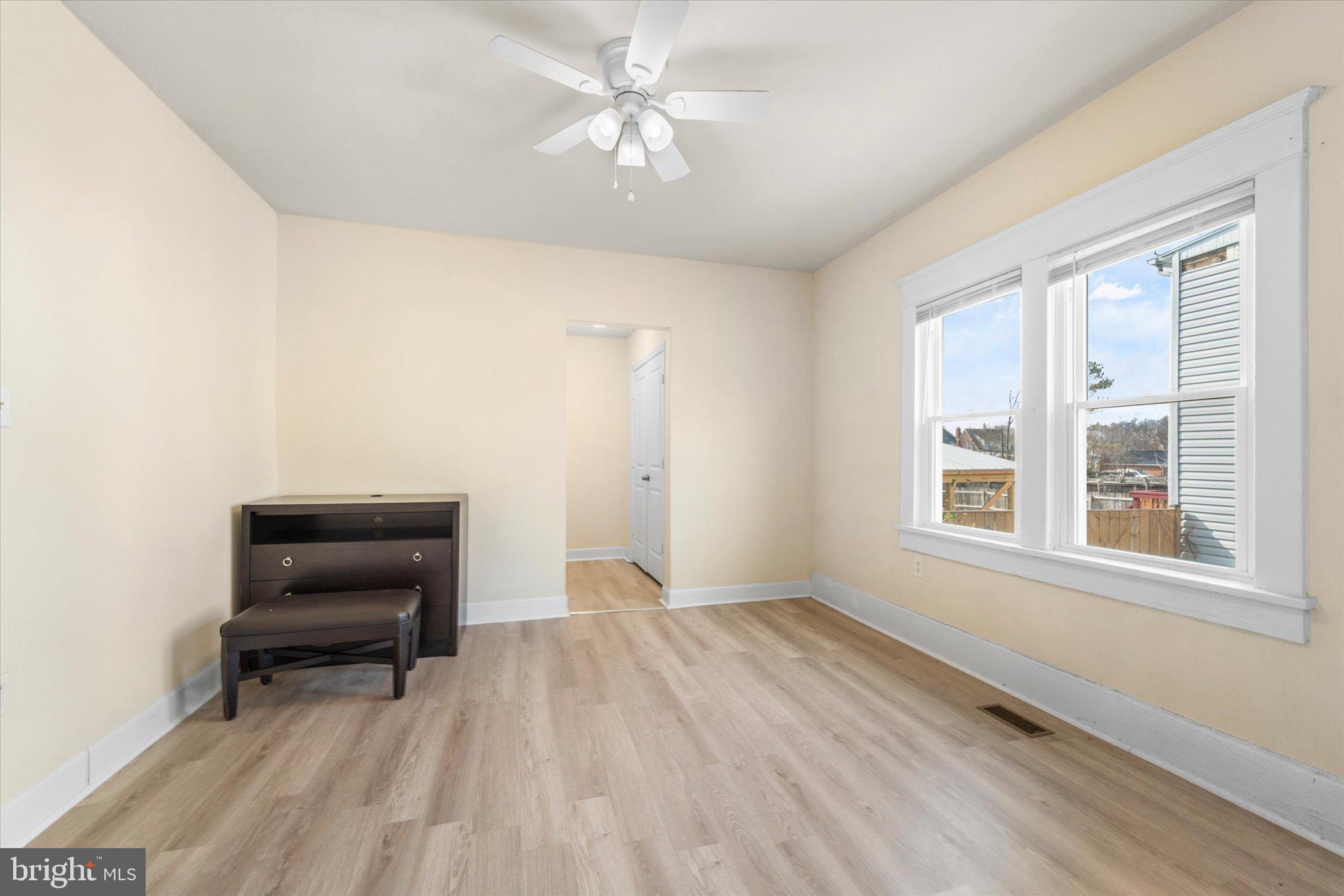 743 BERRYVILLE AVENUE