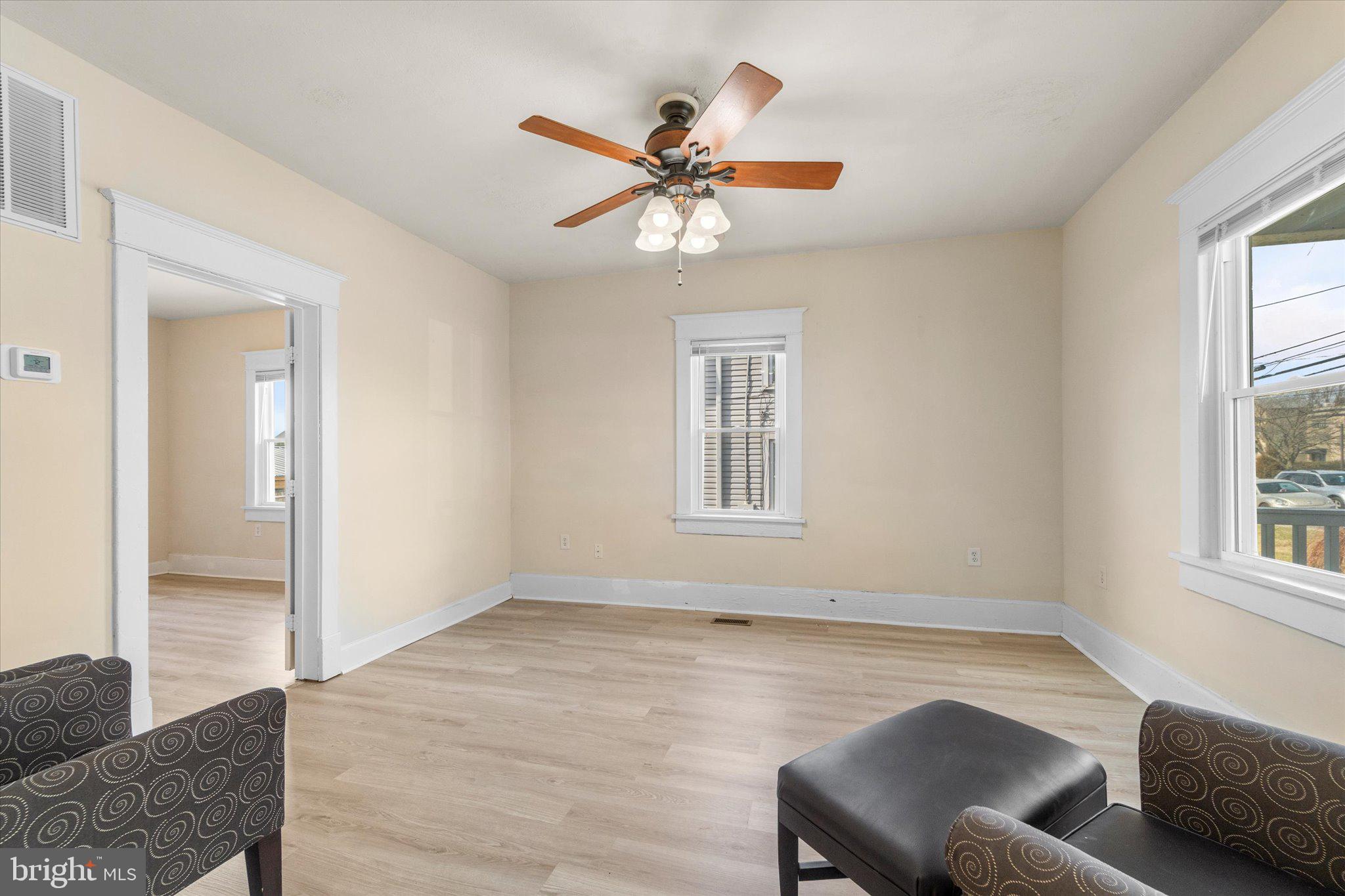 743 BERRYVILLE AVENUE