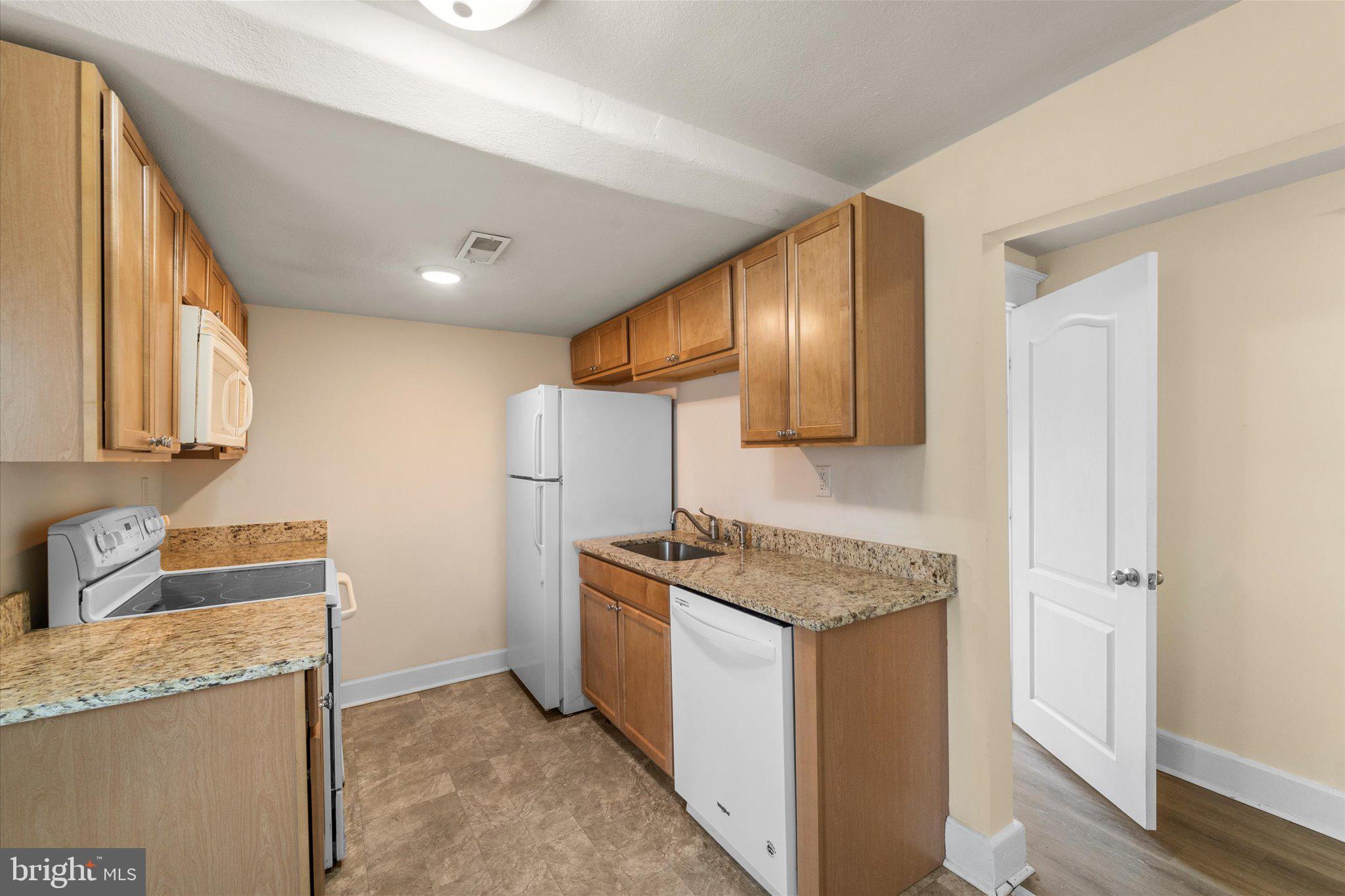 743 BERRYVILLE AVENUE