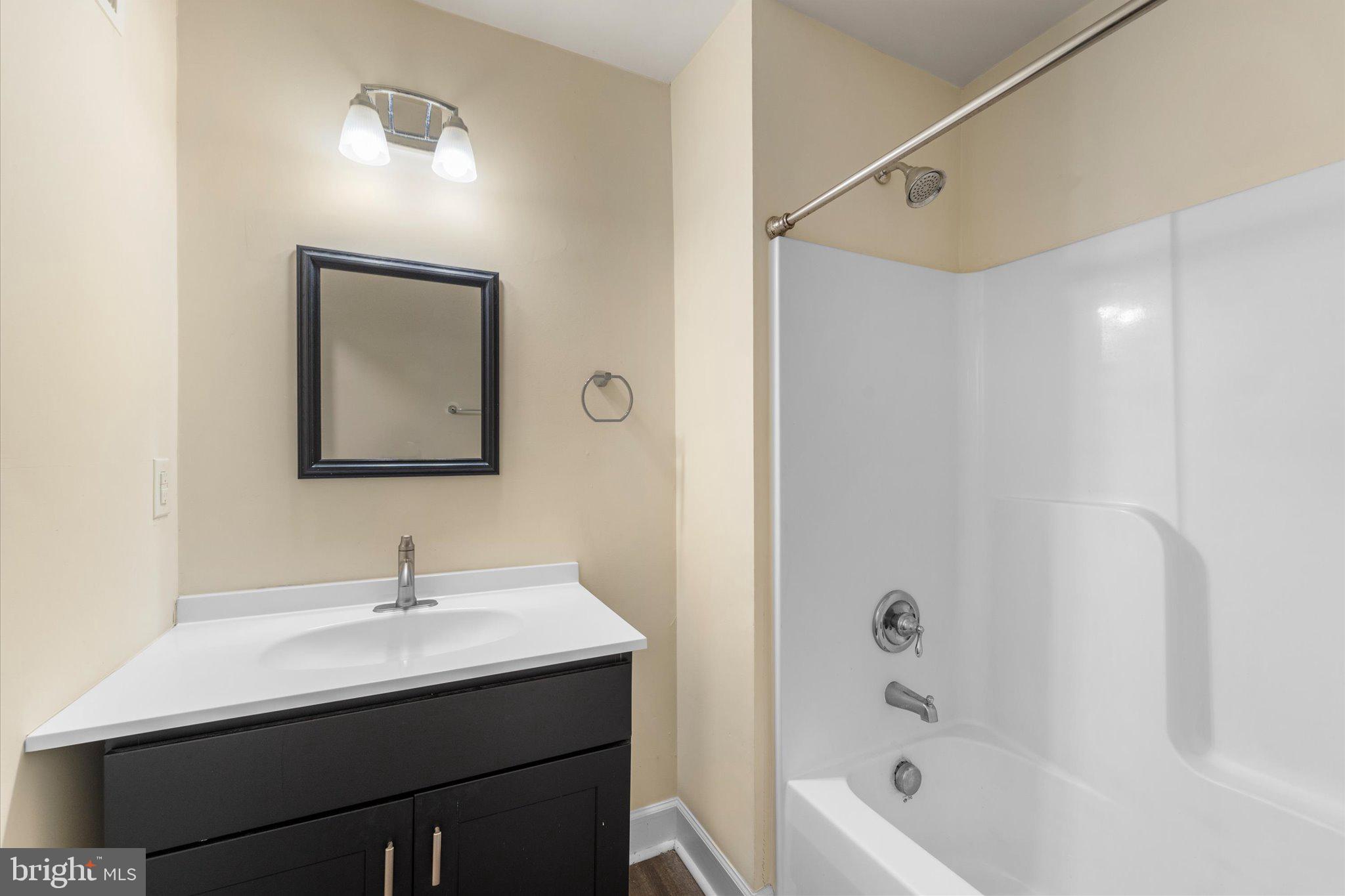 743 BERRYVILLE AVENUE