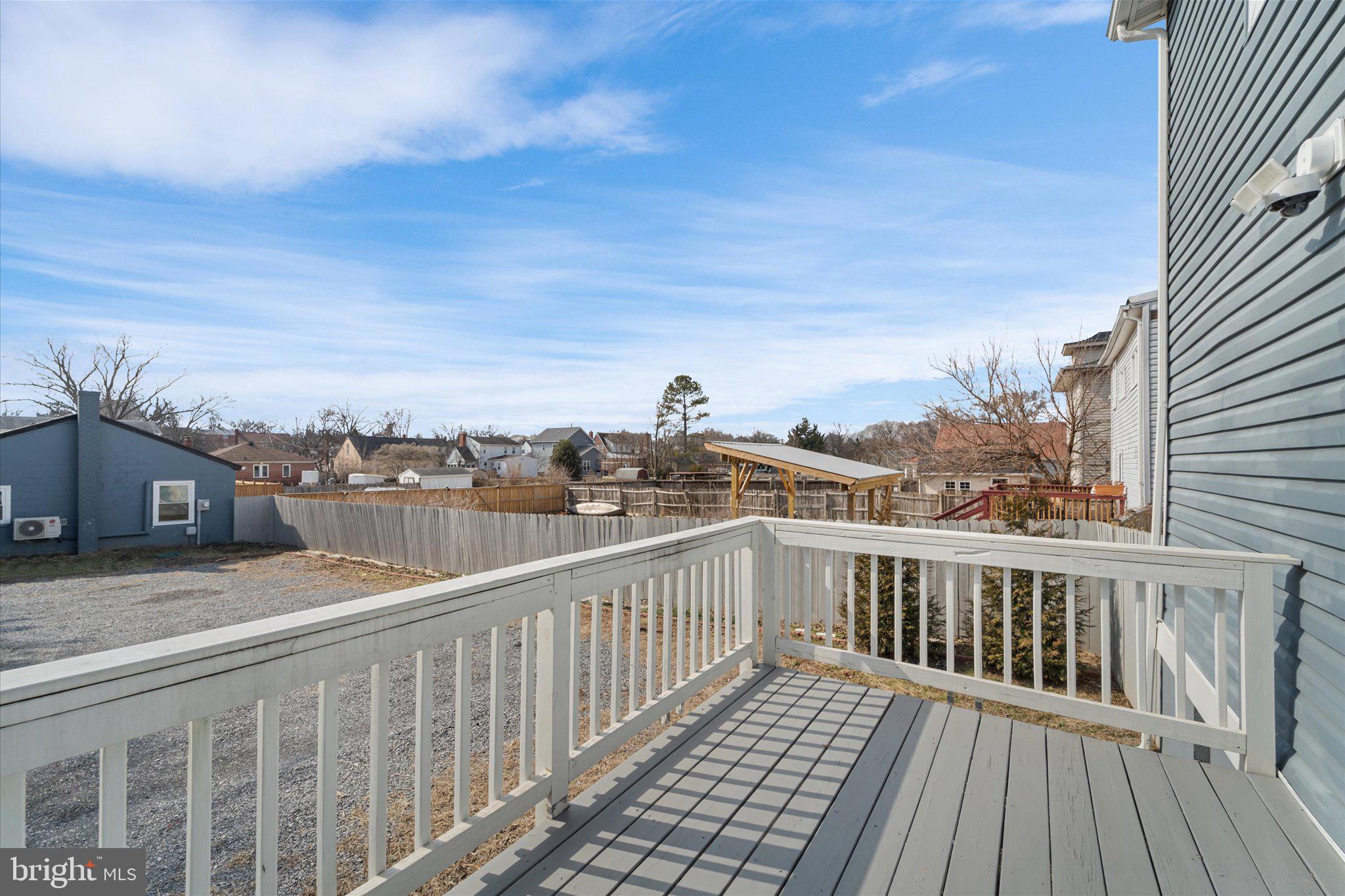 743 BERRYVILLE AVENUE