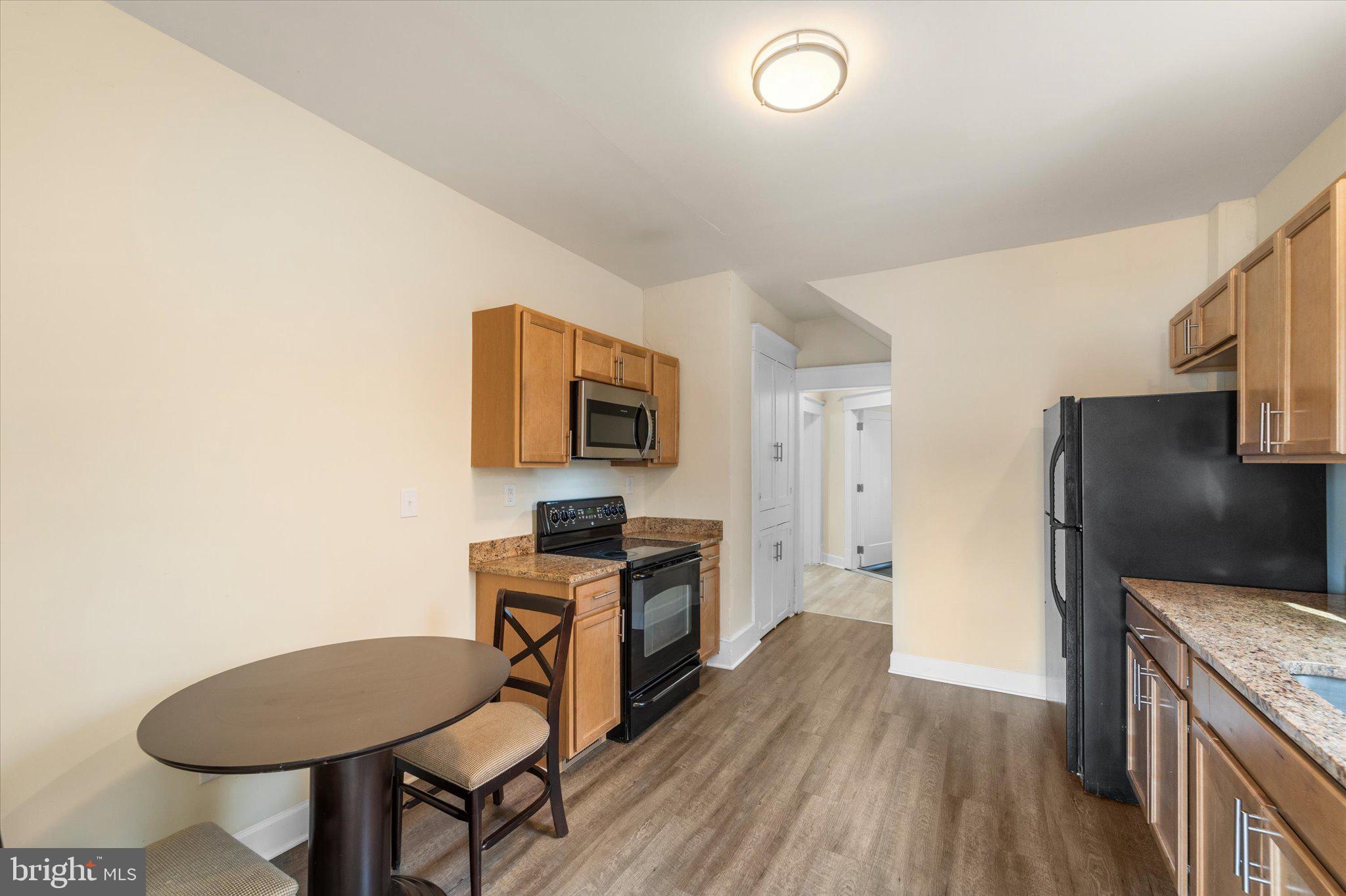 743 BERRYVILLE AVENUE