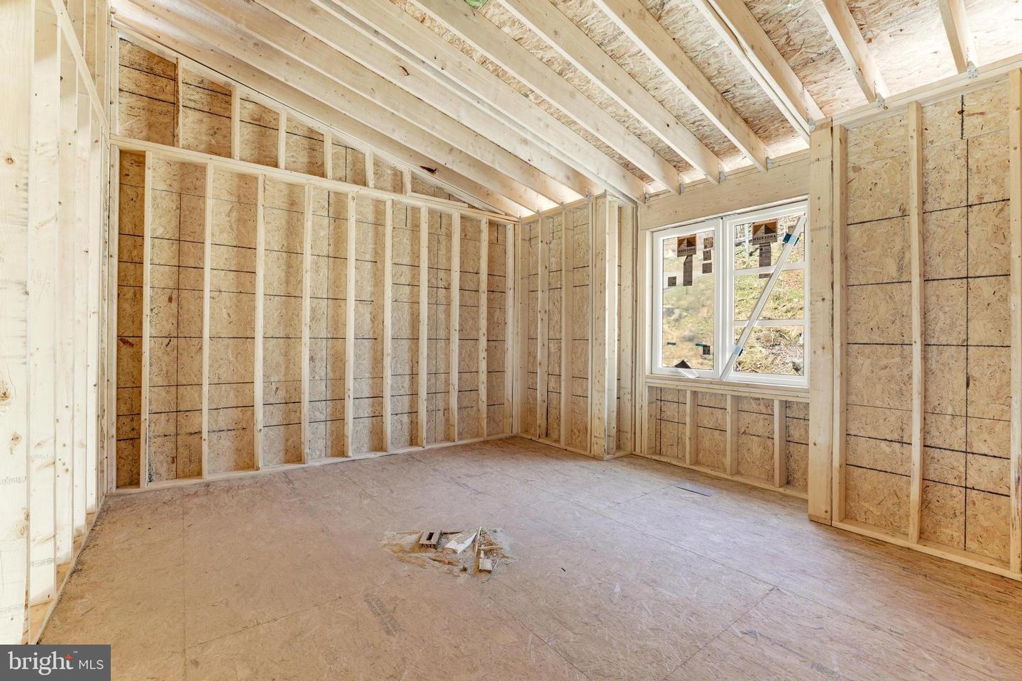 716 ALPINE DR