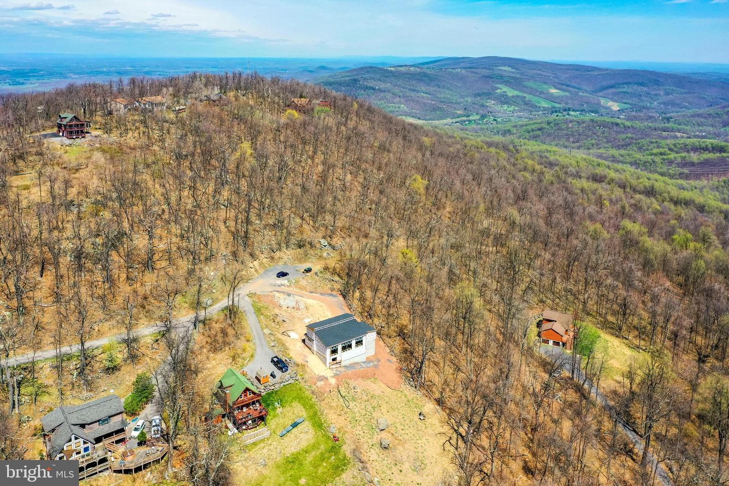716 ALPINE DR
