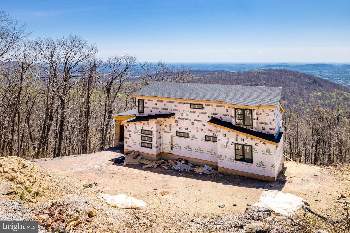 716 ALPINE DR