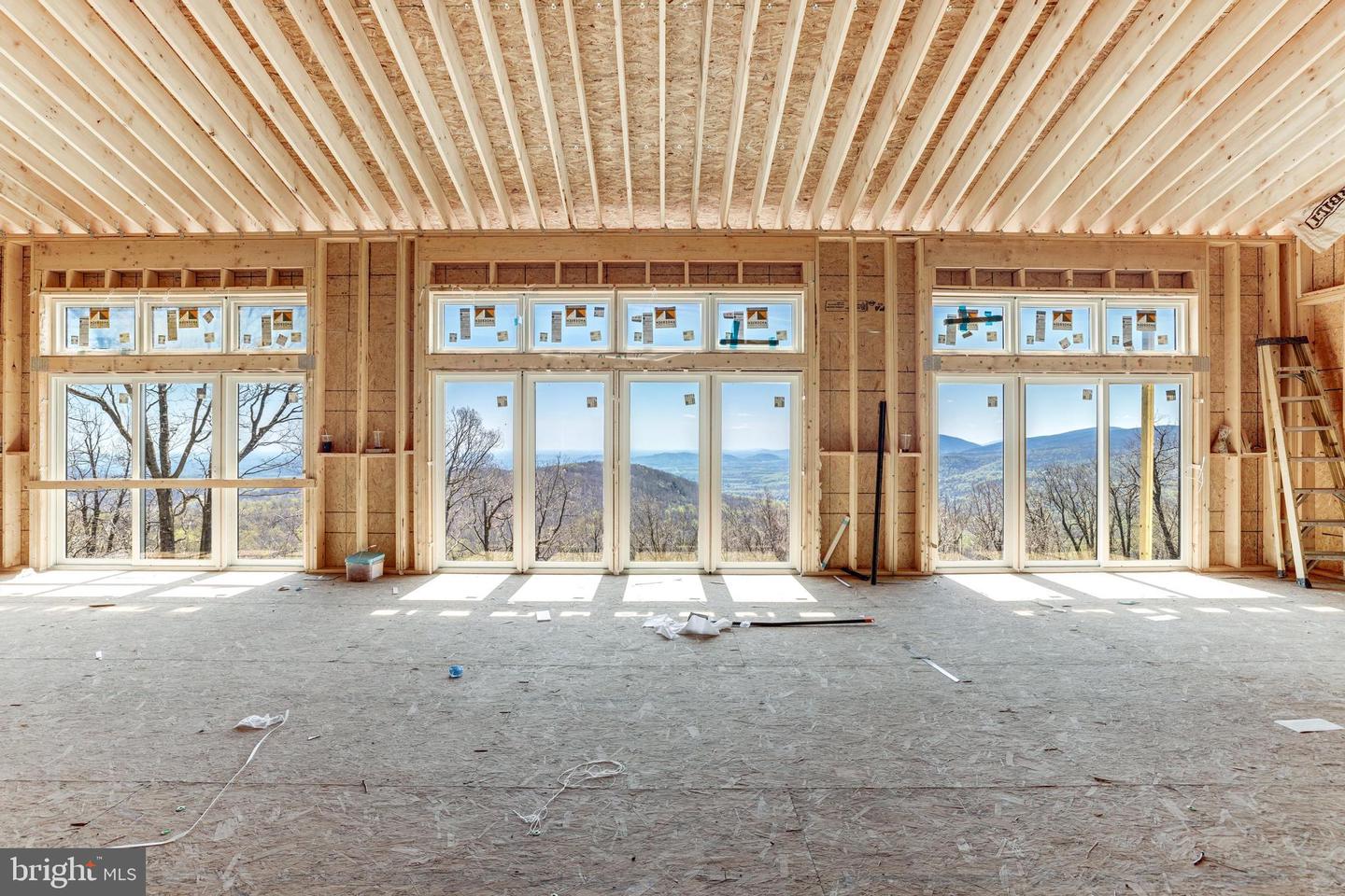 716 ALPINE DR