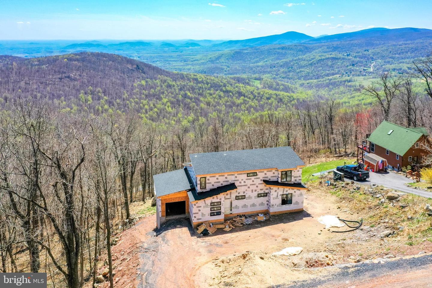 716 ALPINE DR