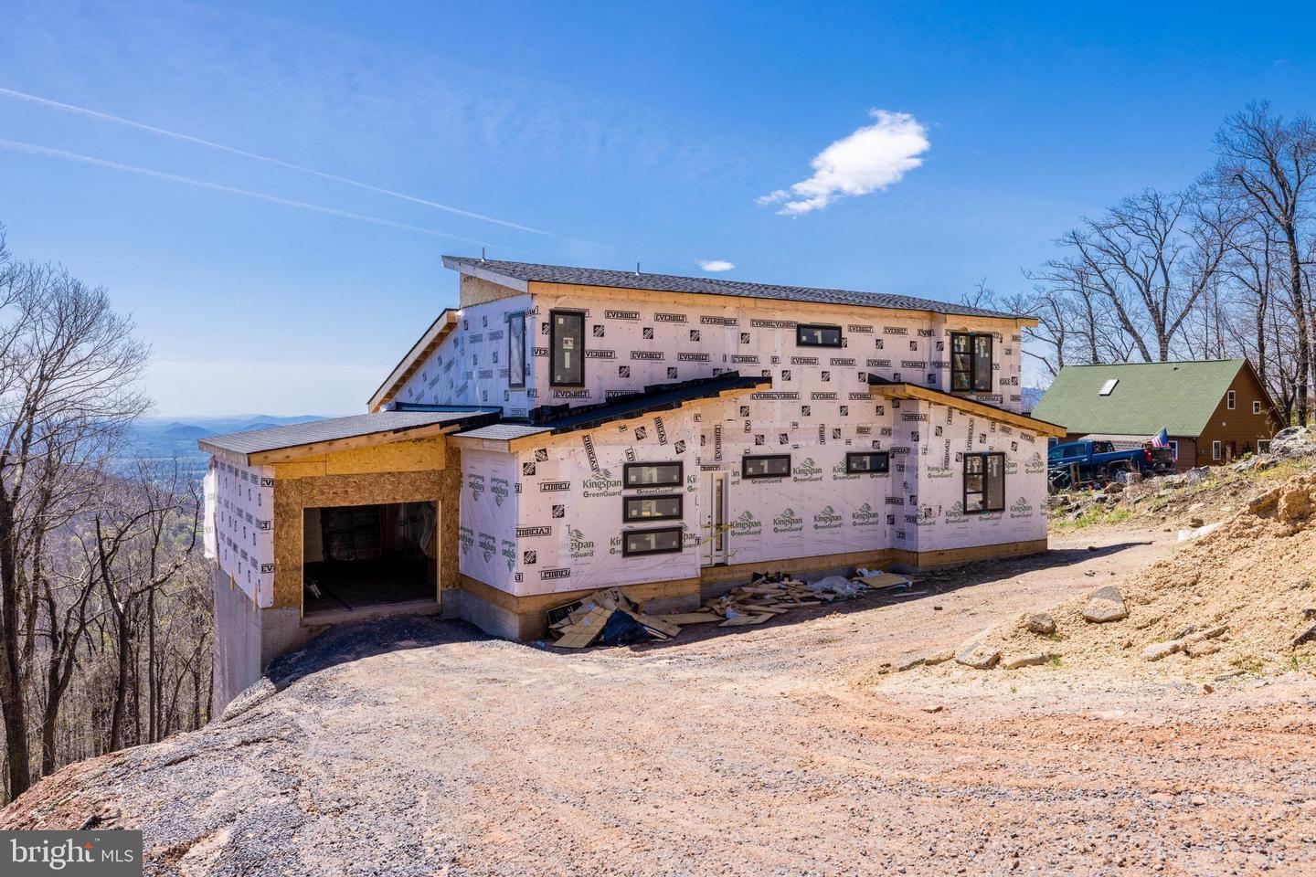716 ALPINE DR