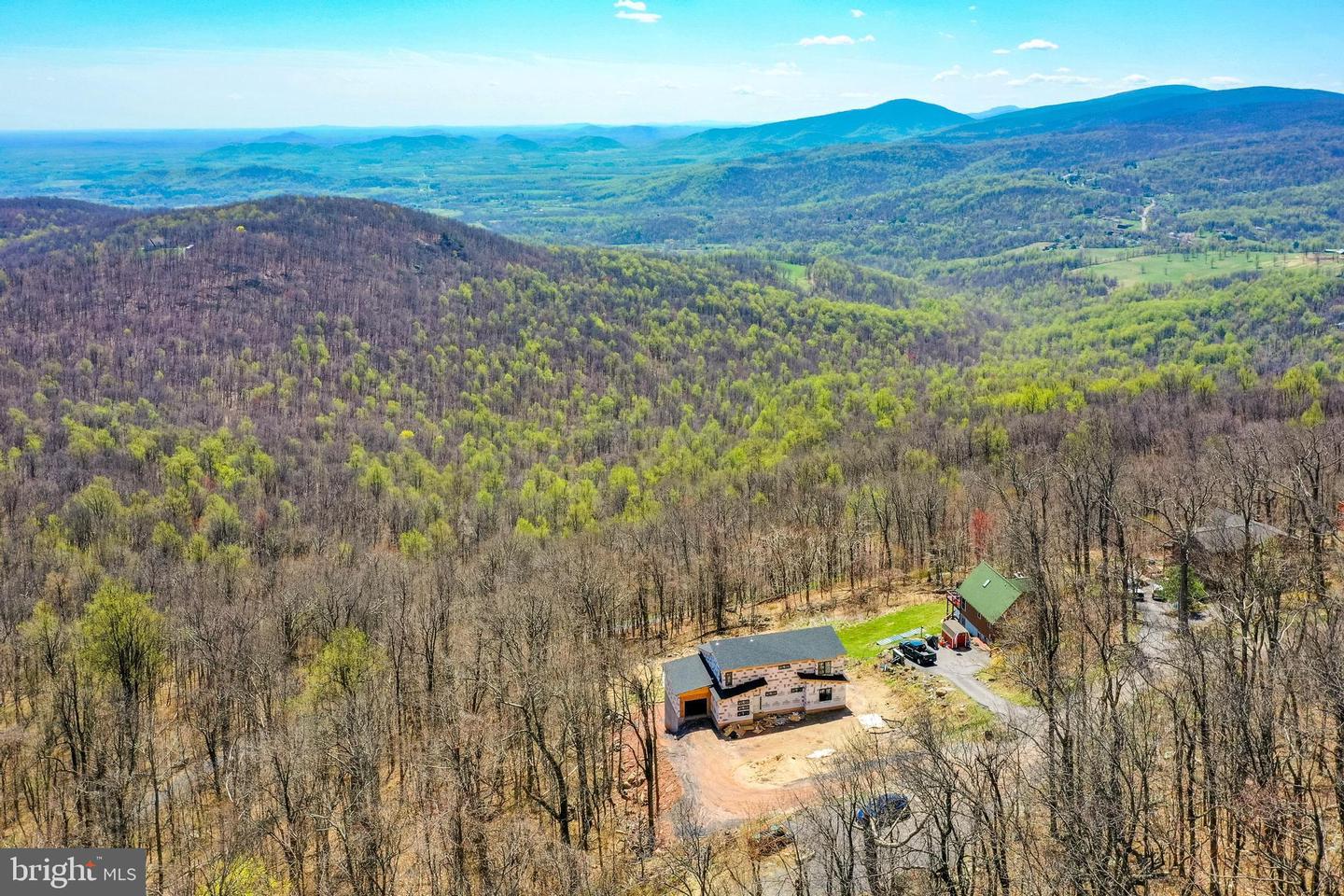 716 ALPINE DR