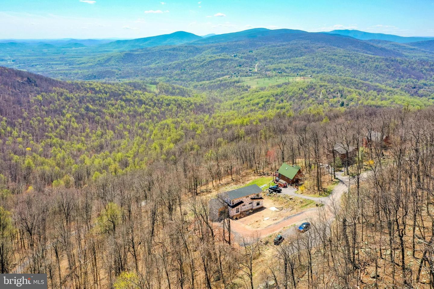 716 ALPINE DR