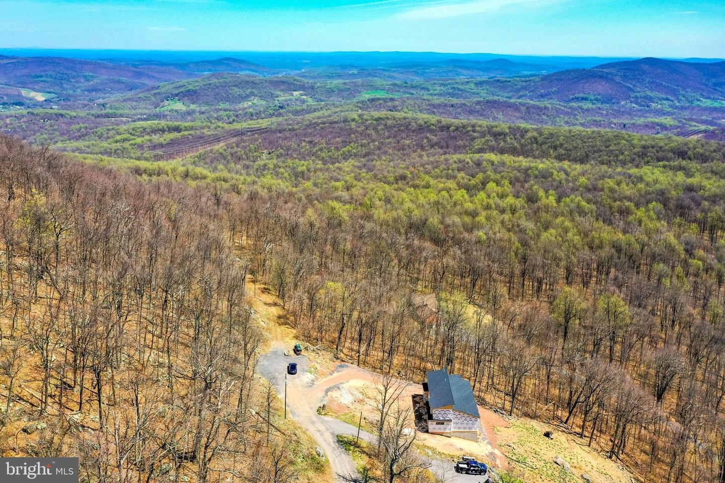 716 ALPINE DR