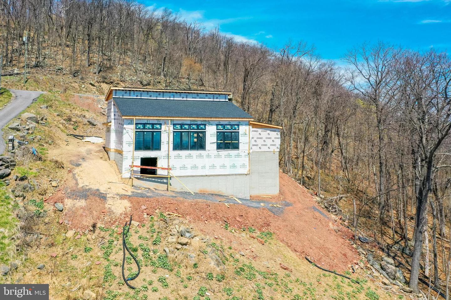716 ALPINE DR
