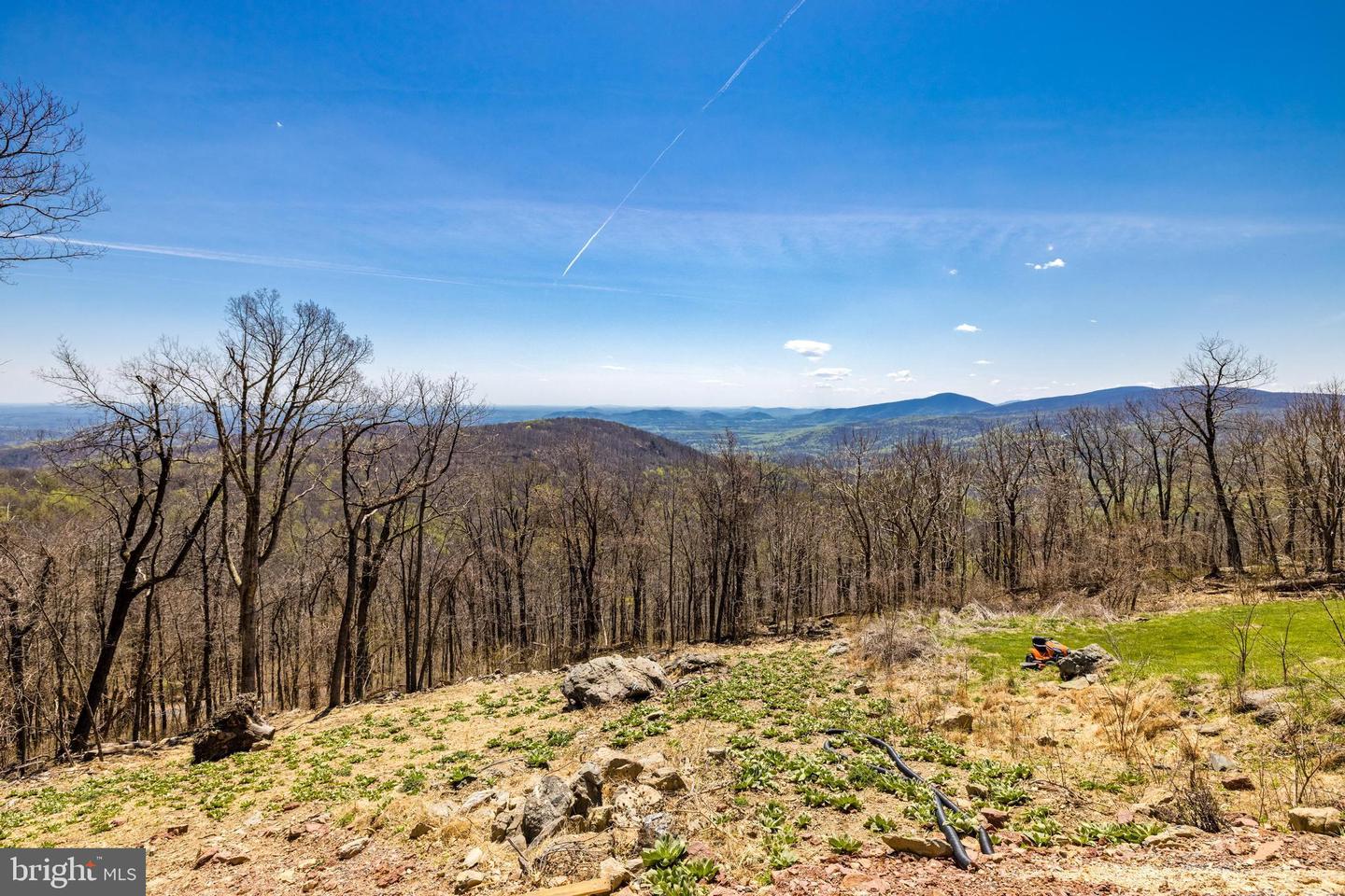 716 ALPINE DR