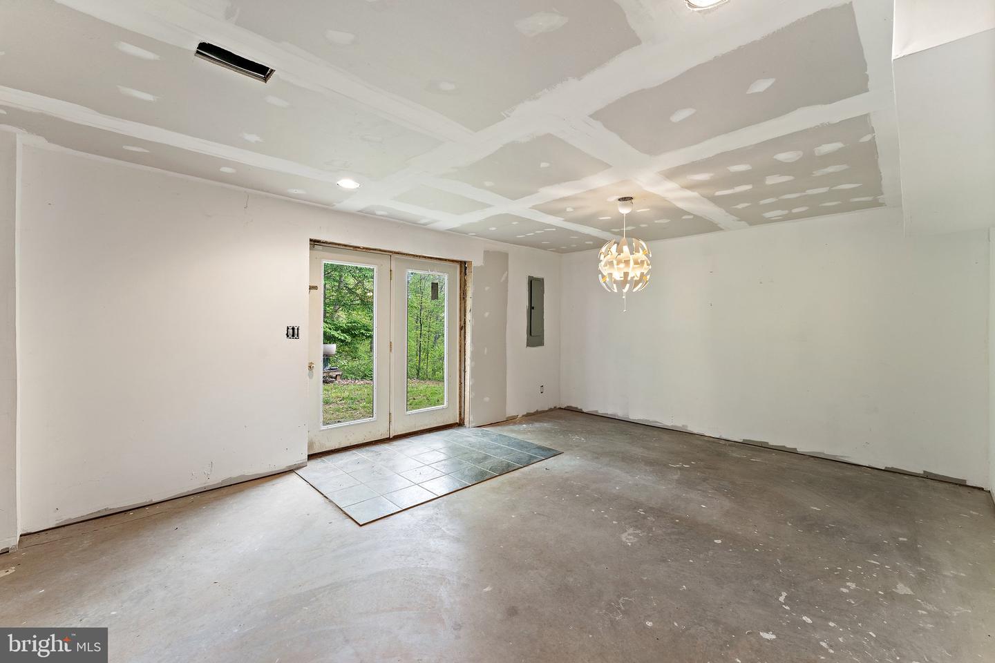 295 MOUNTAIN HEIGHTS ROAD