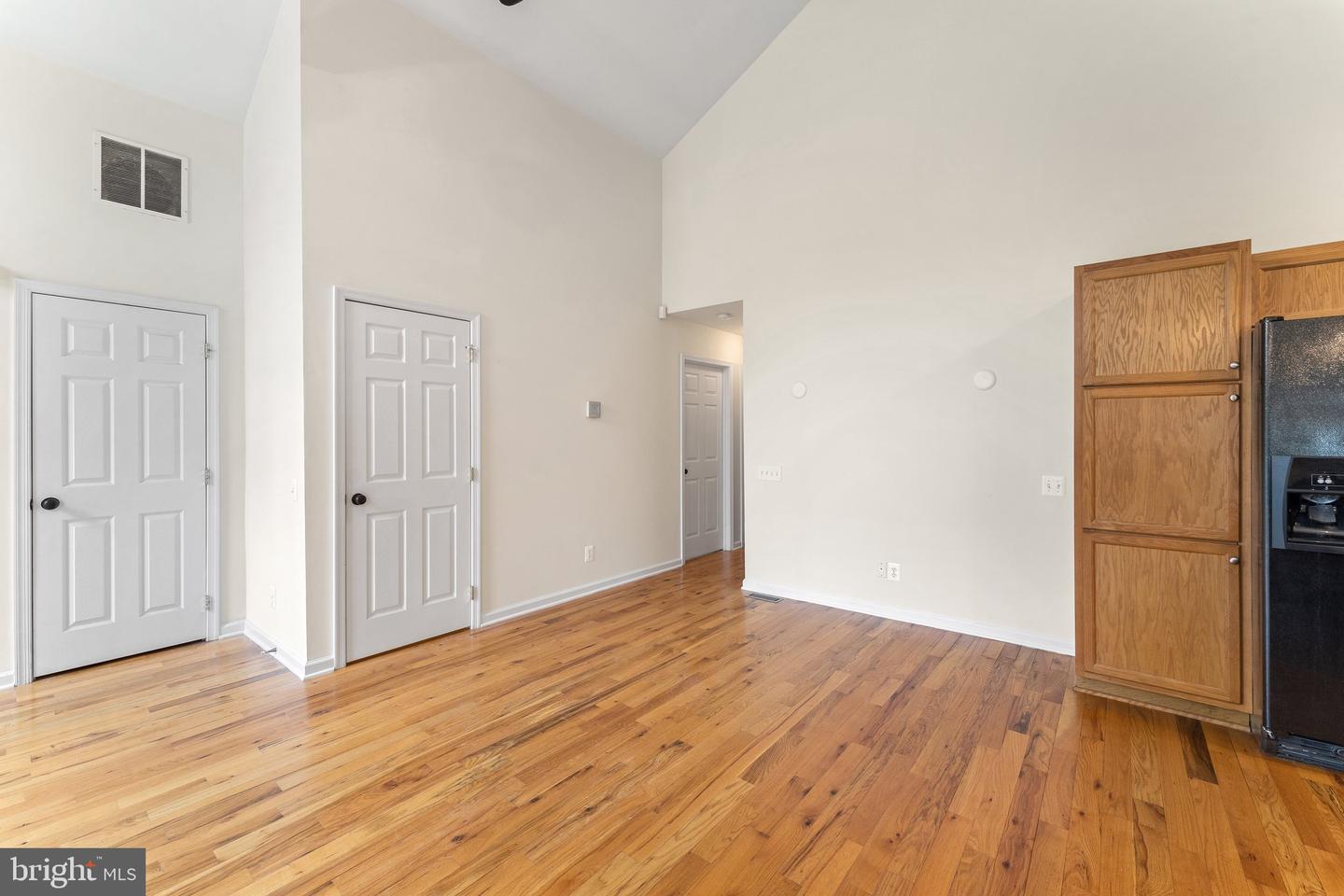 295 MOUNTAIN HEIGHTS ROAD