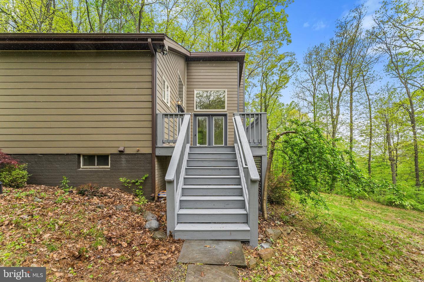 295 MOUNTAIN HEIGHTS ROAD
