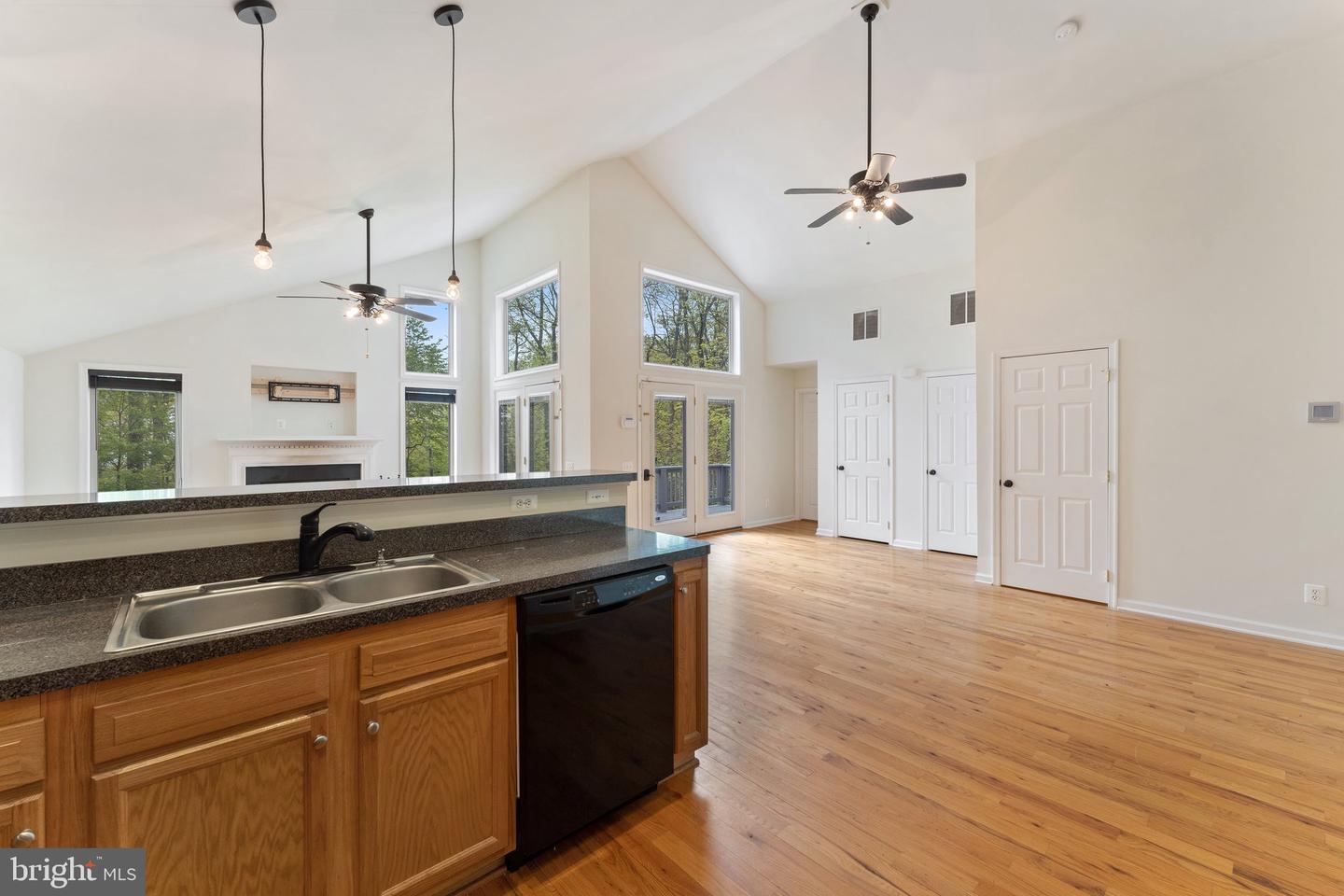 295 MOUNTAIN HEIGHTS ROAD