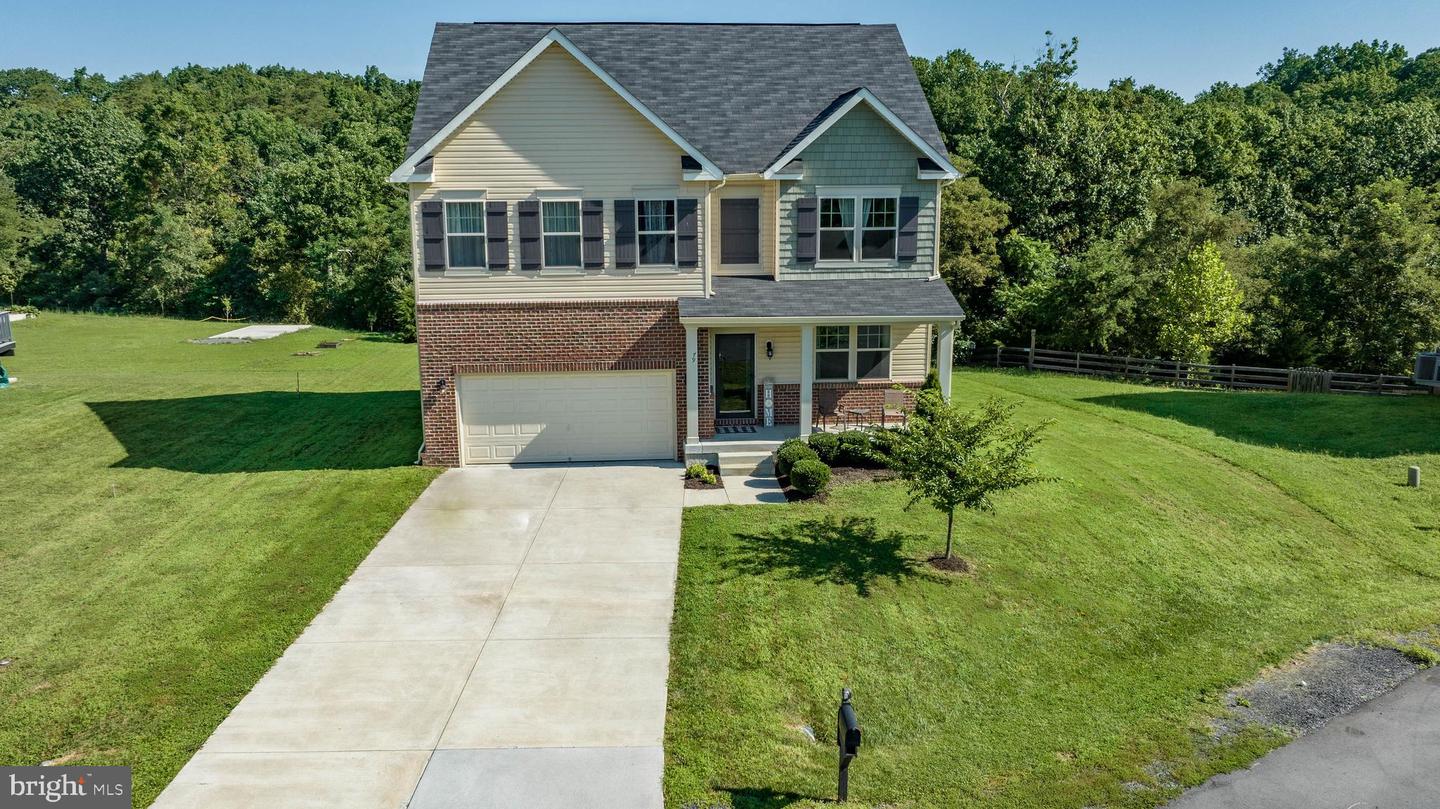 79 BIRDIE COURT