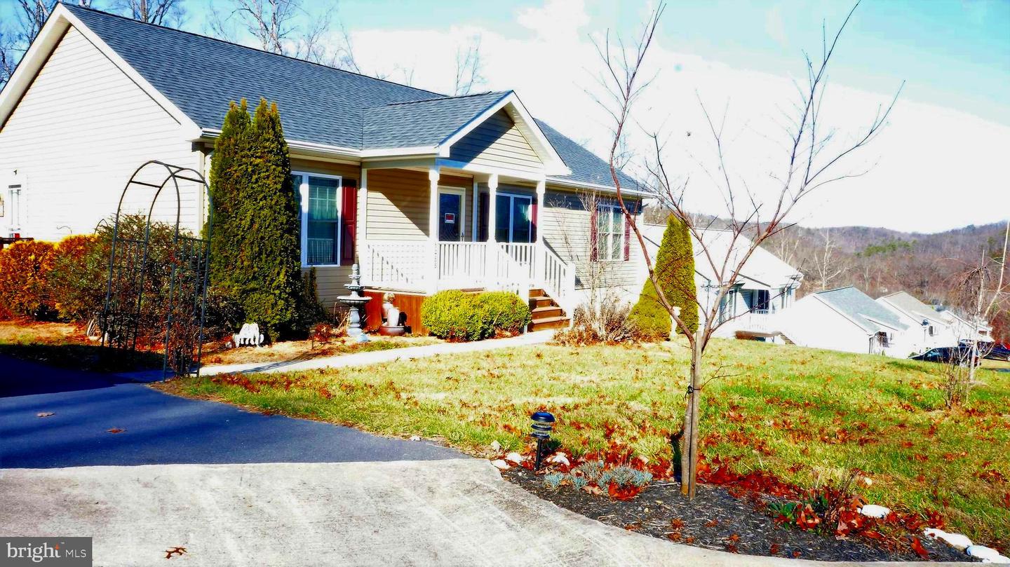 1488 MALLARD PLACE