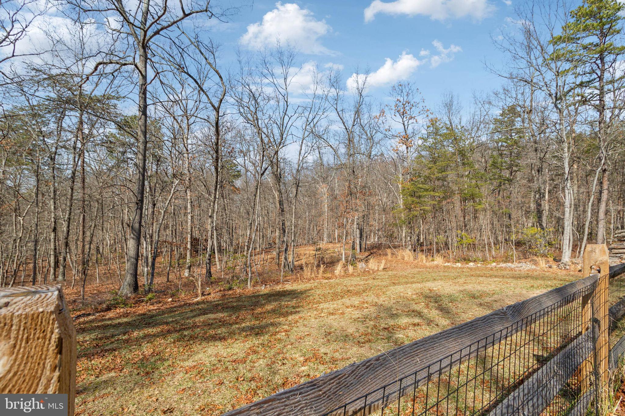 325 Brandy Rd