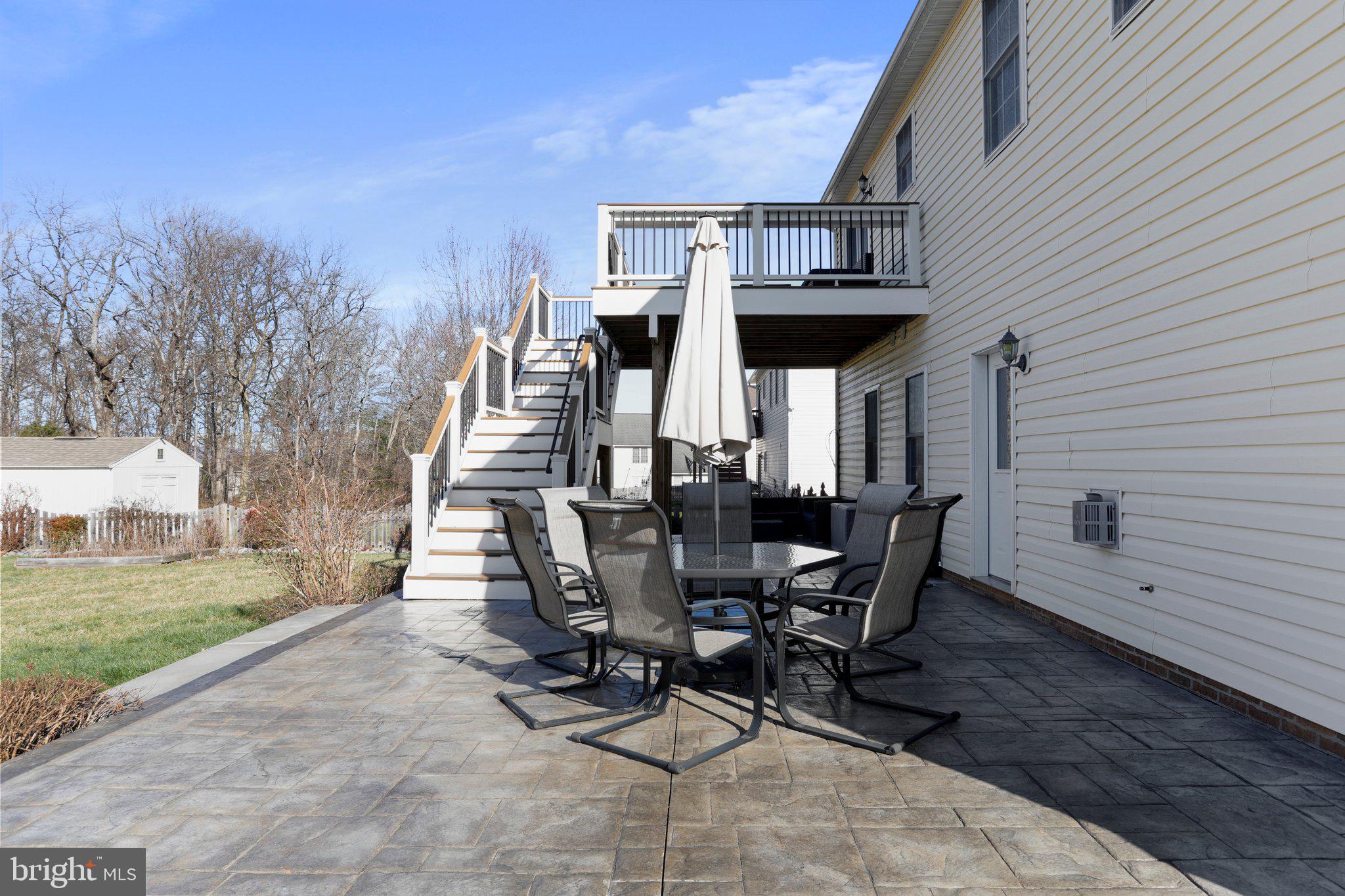 1121 Happy Ridge Dr