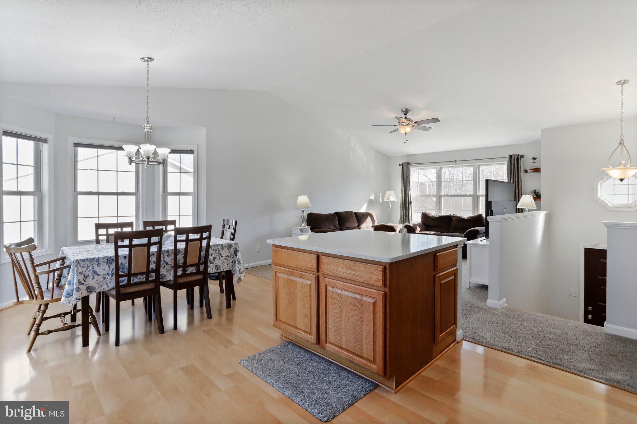 1121 Happy Ridge Dr