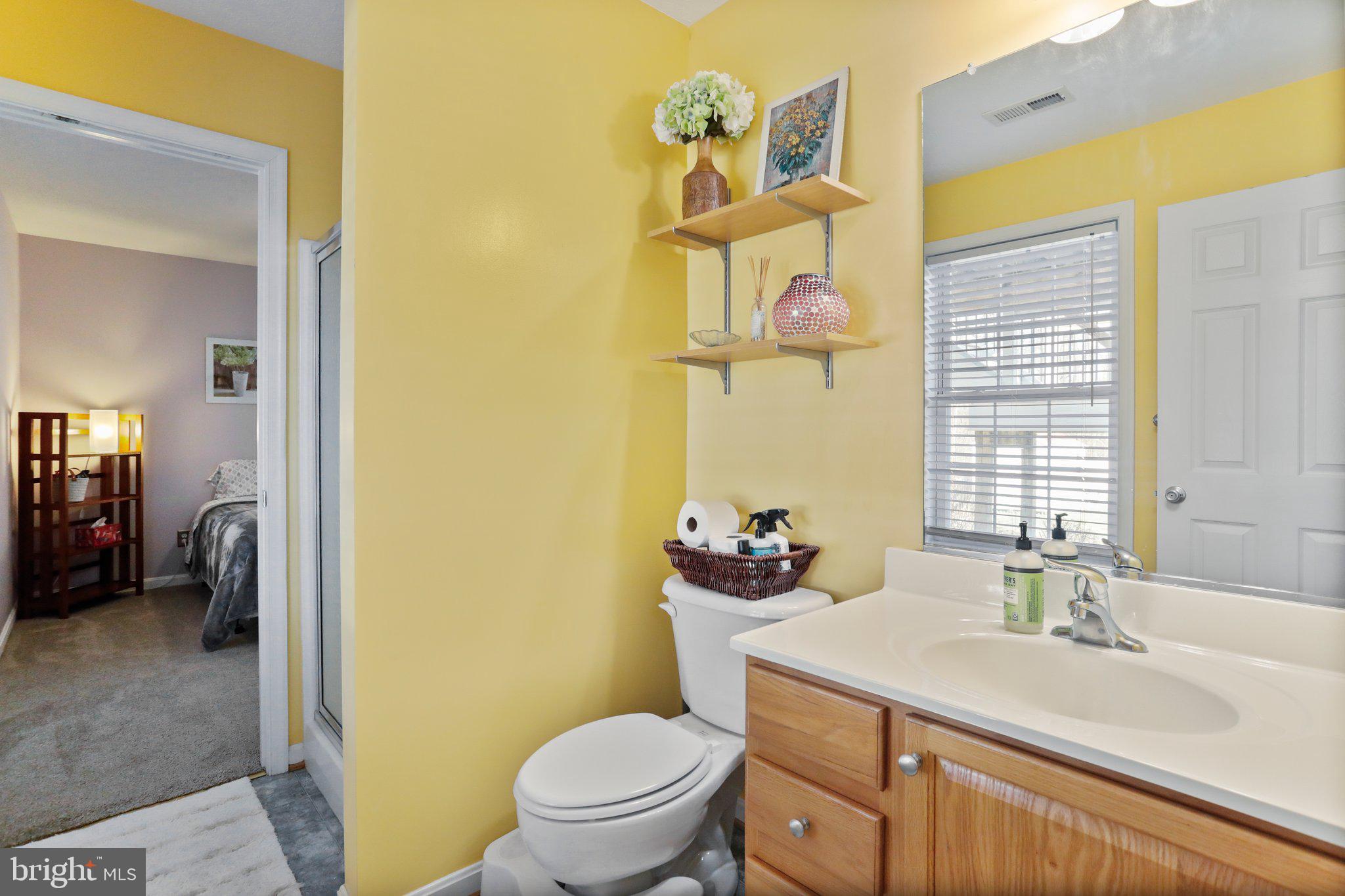 1121 Happy Ridge Dr