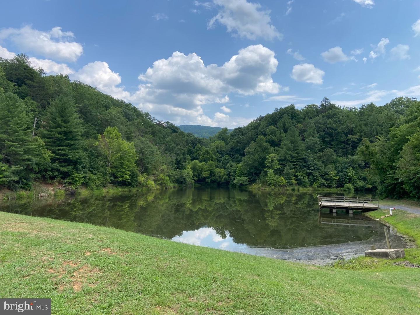 189 Hobbs Knob Rd