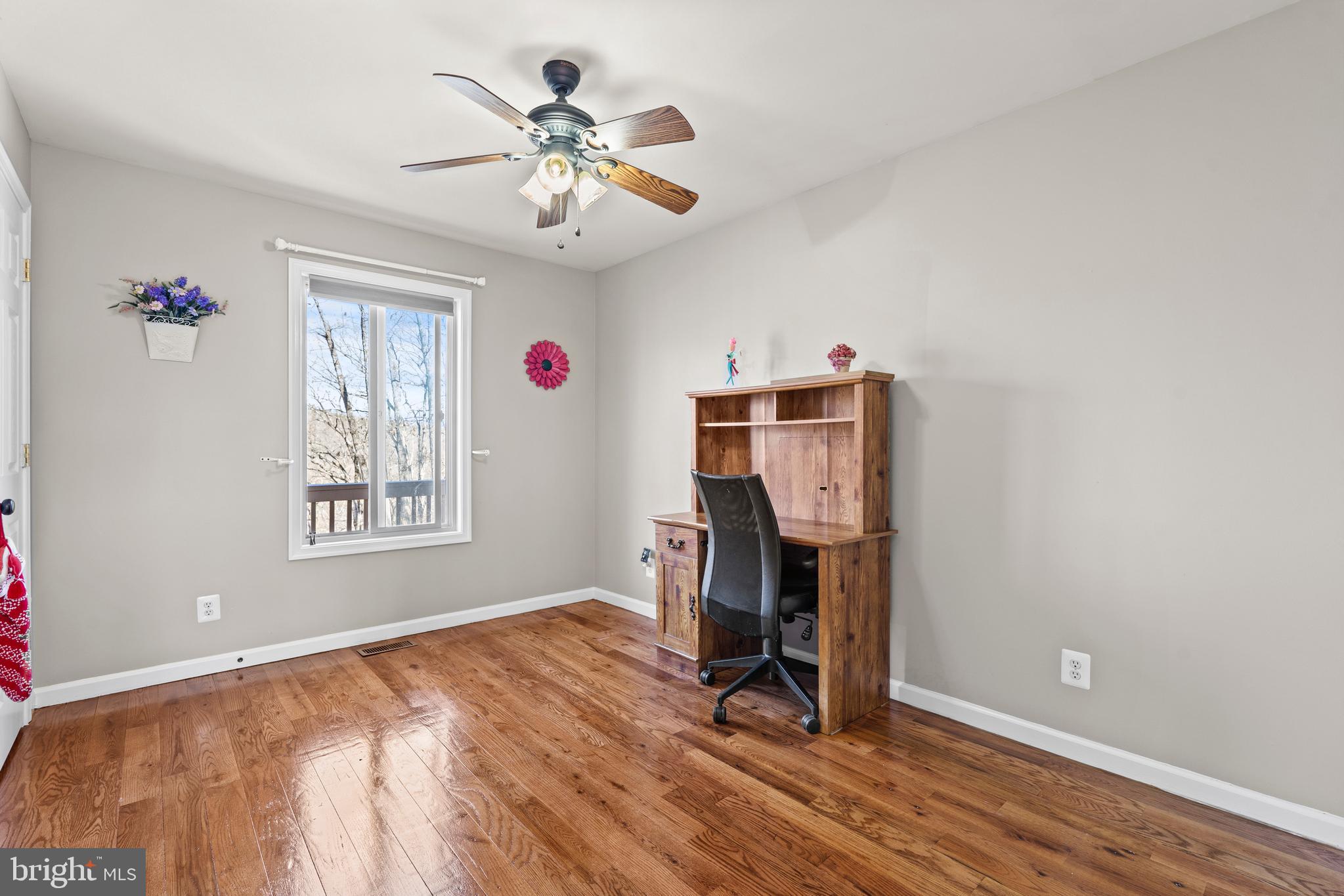 189 Hobbs Knob Rd
