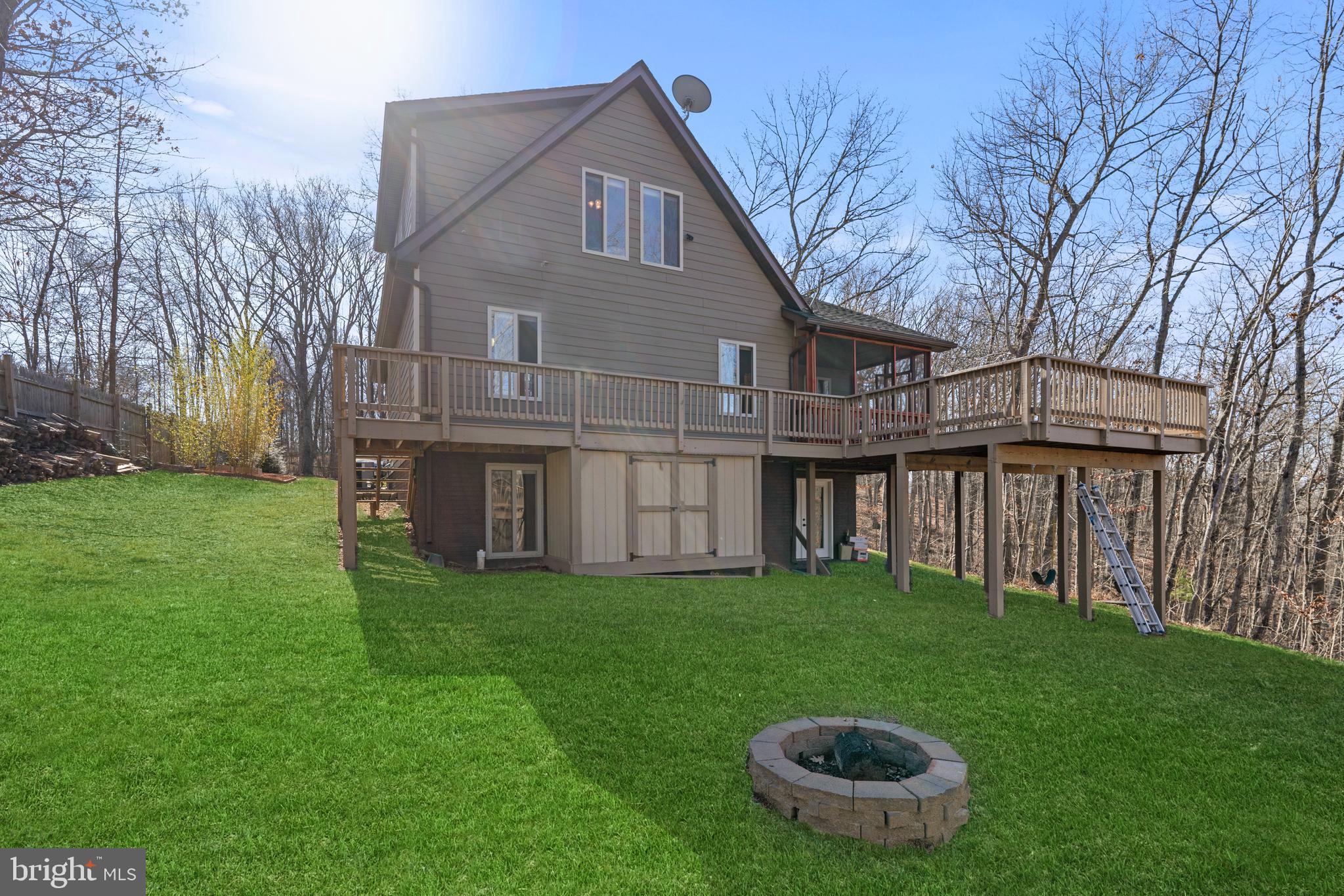 189 Hobbs Knob Rd