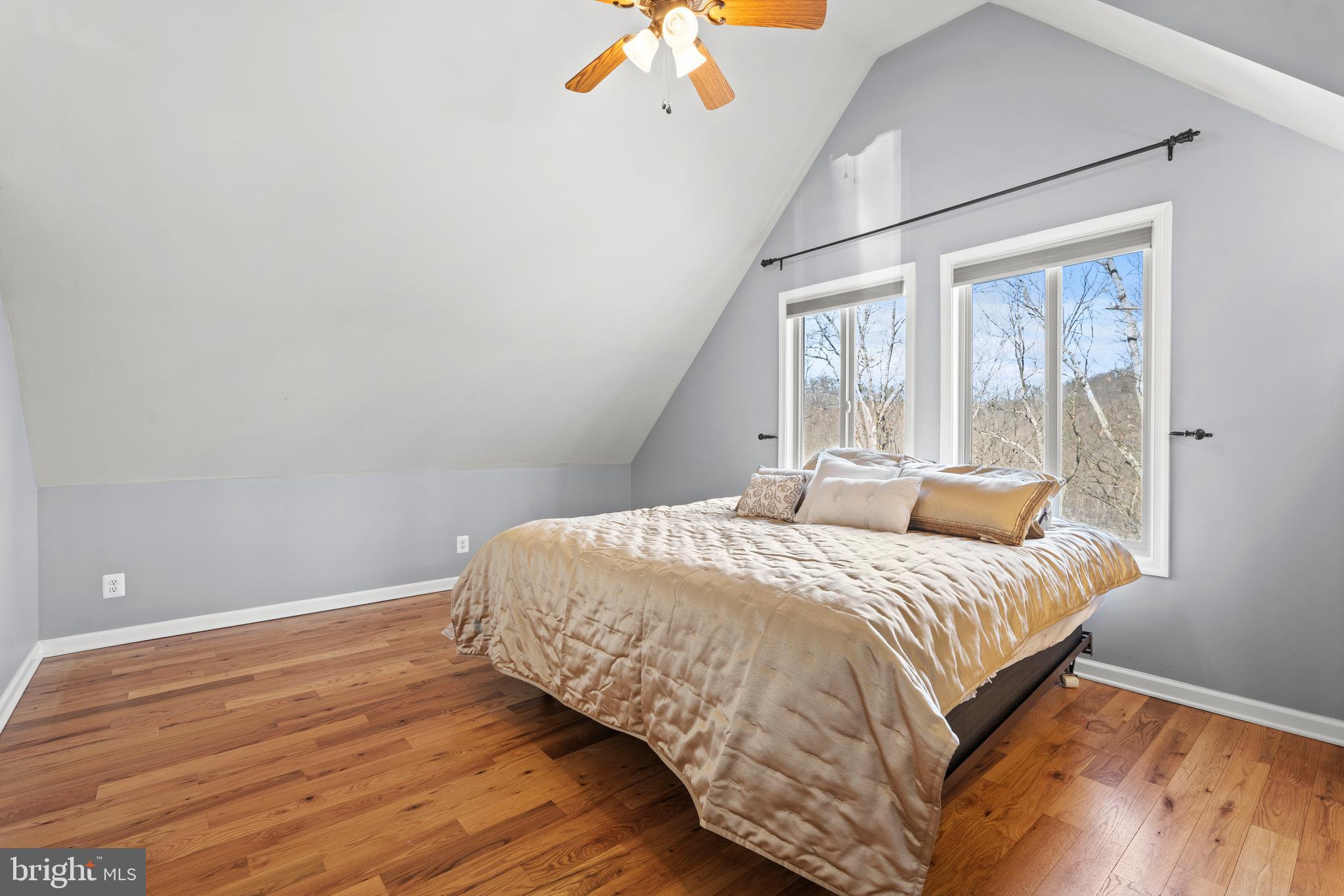 189 Hobbs Knob Rd