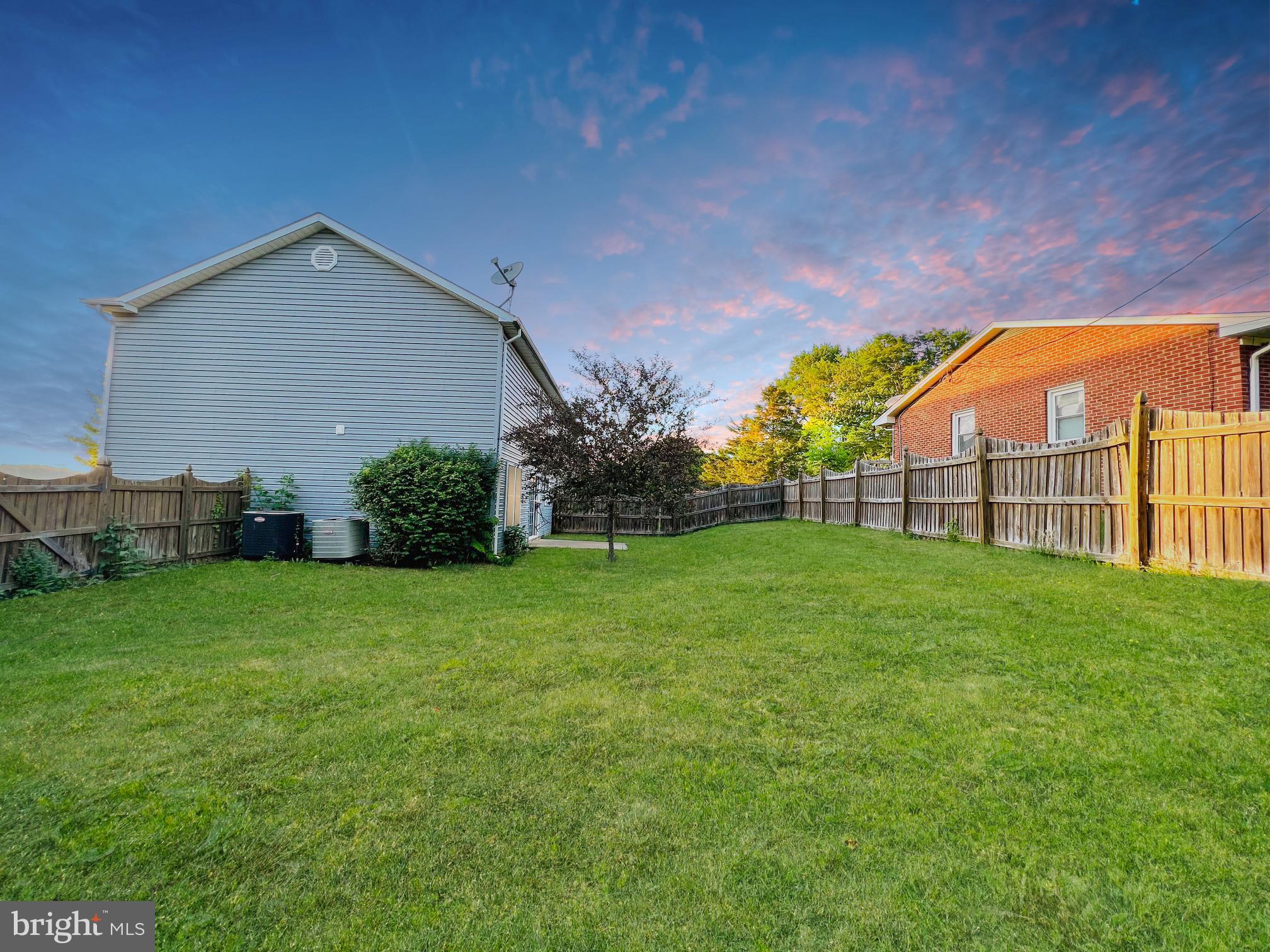 166 KERFOOT AVE